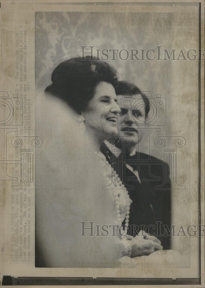 1971 Press Photo Ted Kennedy and his Mother at Ballet. - RRV15347 - Historic Images