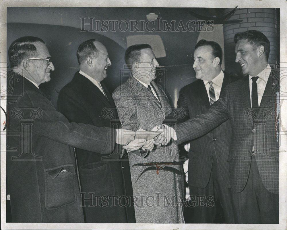 1963 Press Photo Detroit Old Newsboys Organization - RRV71225 - Historic Images