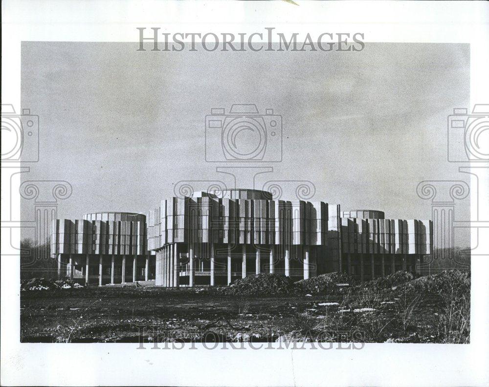 1976 Press Photo Million University Northwestern Study - RRV65817 - Historic Images