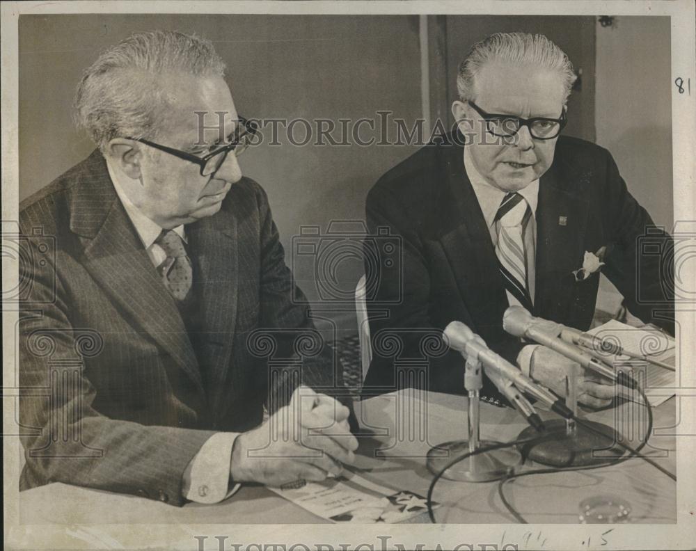 1972 Press Photo Denver Mayor Bill Nichols - RRV17539 - Historic Images