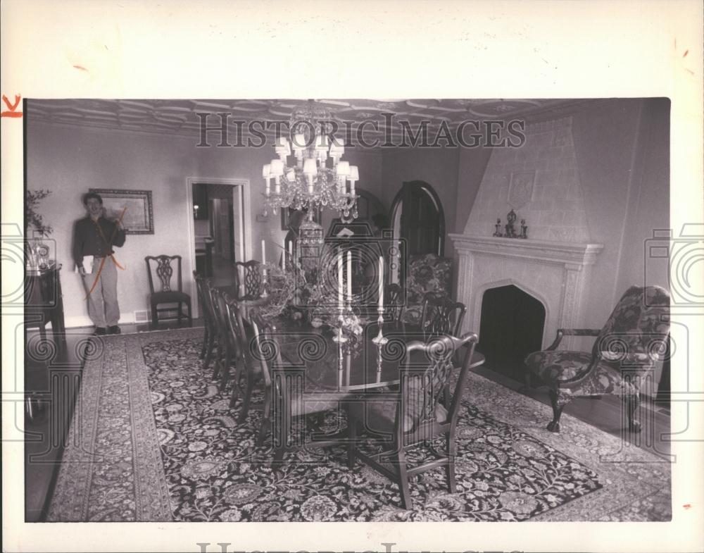 1994 Press Photo Detroit Mayor Alex Manoogian Mansion - RRV37207 - Historic Images