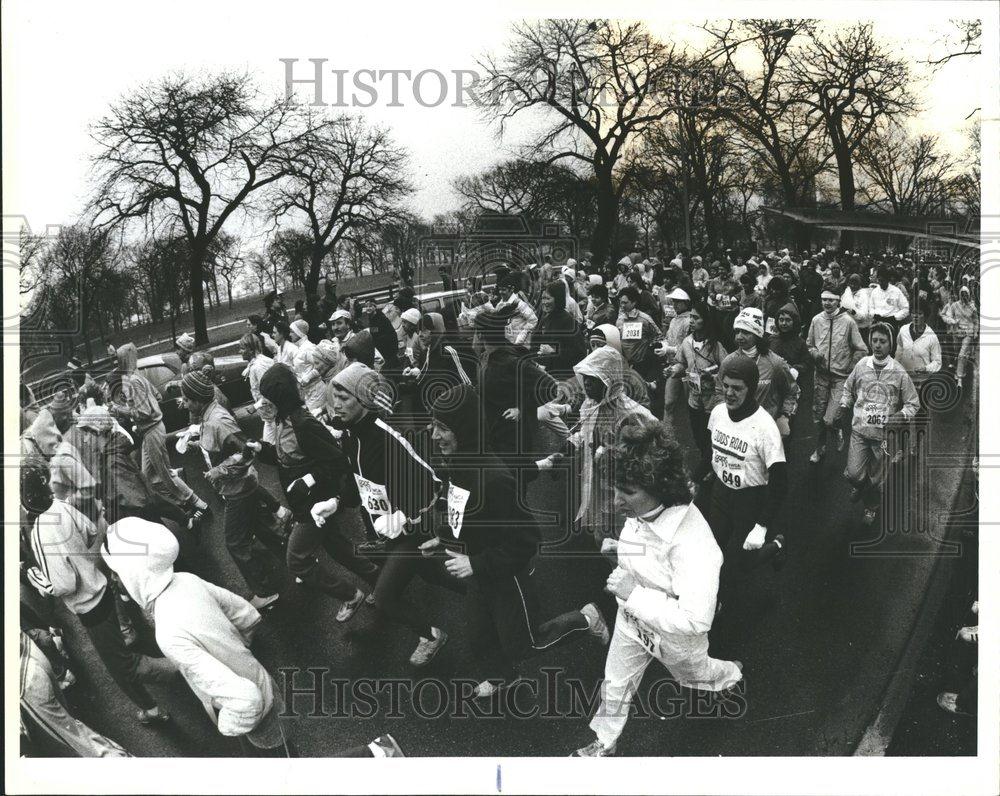 1984 Press Photo The YMCA 10,000 Meter Run - RRV58031 - Historic Images