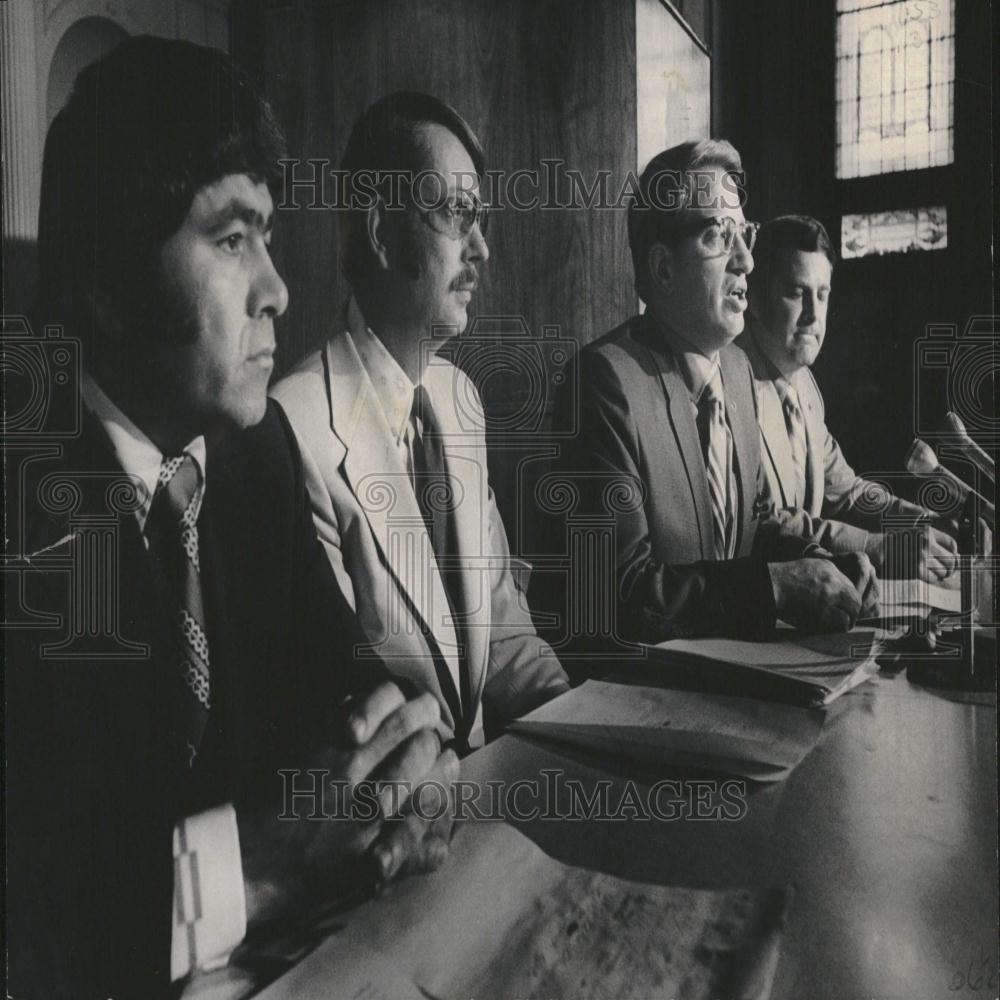 1972 Photo Harry Arkin Outlines Save Olympics Plans - RRV28333 - Historic Images