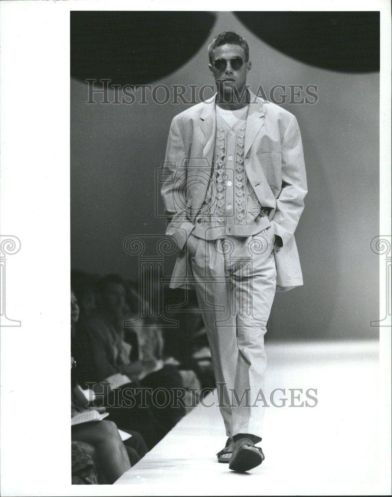 1990 Press Photo Men's Fashion Crocheted Tunic/Vivienne - RRV56879 - Historic Images