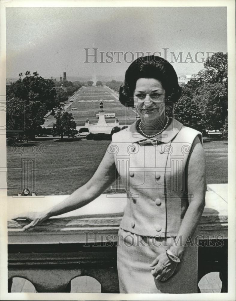 1966 Press Photo Lyndon Johnson White House - RRV15583 - Historic Images