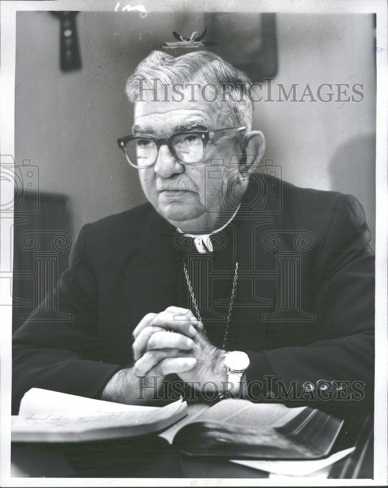 1967 Press Photo Lowell Edit Simmons Bernthal - RRV33815 - Historic Images