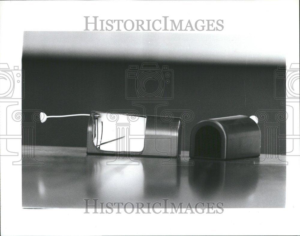 1985 Press Photo Robert Kaiser's Mouse Trap - RRV71851 - Historic Images