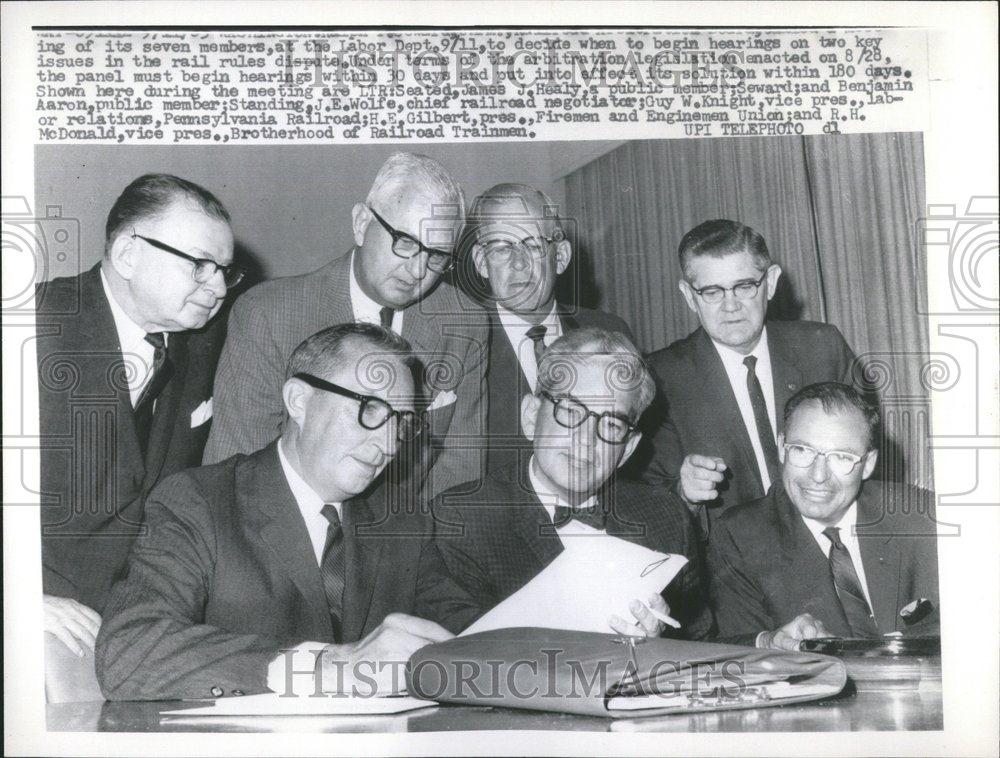 Press Photo James Healy Seward Benjamin Aaron Member - RRV40503 - Historic Images