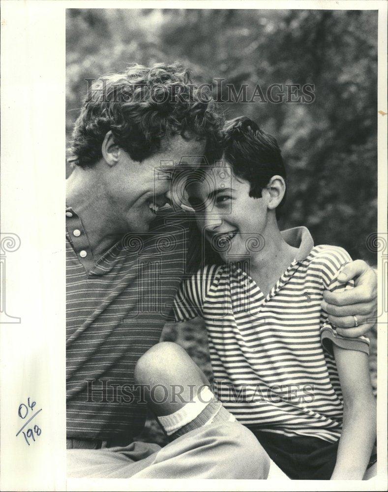 1985 Press Photo Mike Leonard Father Son Father&#39;s Day - RRV62283 - Historic Images