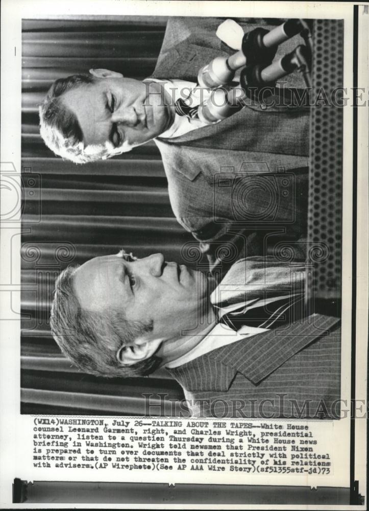 1973 Press Photo Pres Nixon Attorney Discussing Tapes - RRV19549 - Historic Images