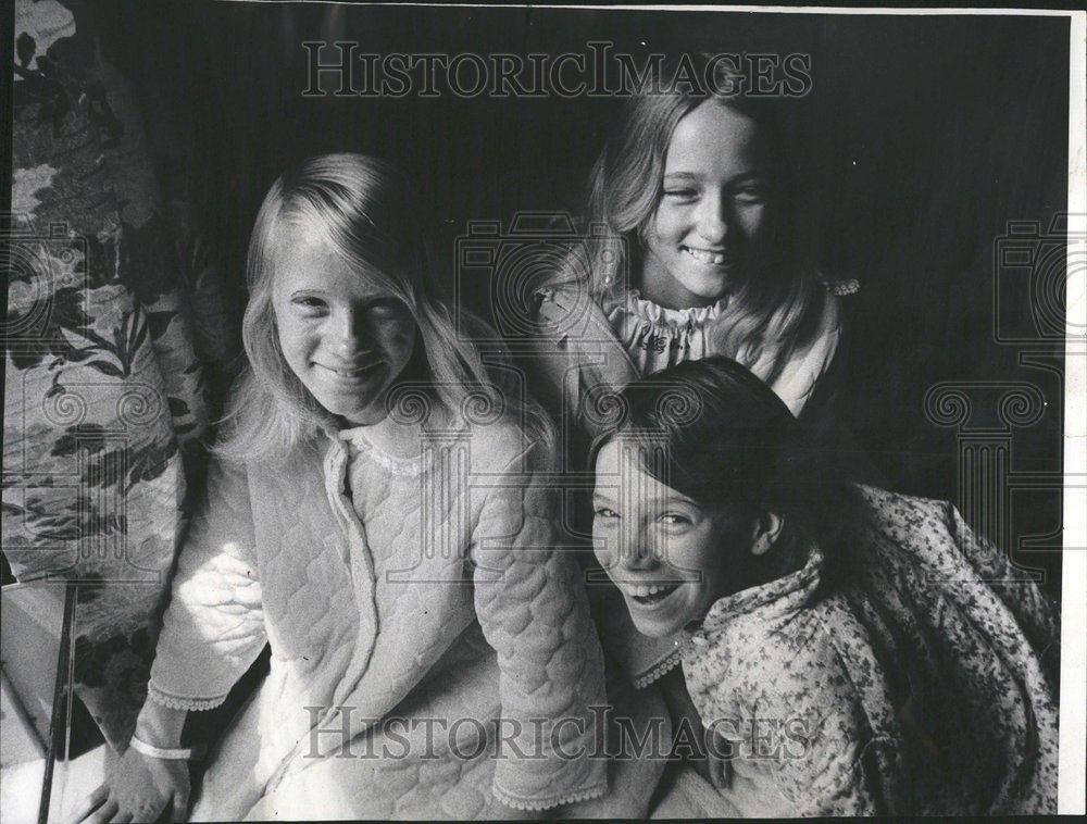 1973 Press Photo Judy Laura Susan William triplets Hill - RRV42263 - Historic Images