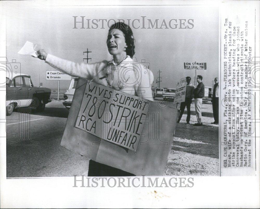 1963 Press Photo Radio Corp. of America Strike - RRV44901 - Historic Images