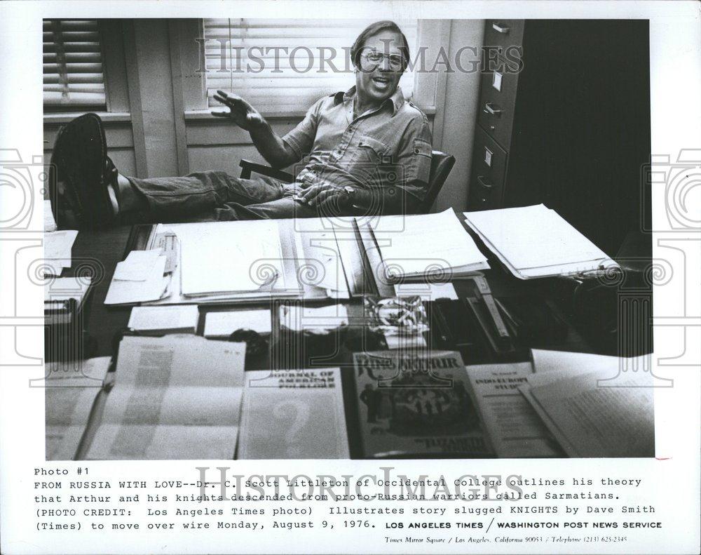 1976 Press Photo Dr. C. Scott Littleton Arthur - RRV51099 - Historic Images