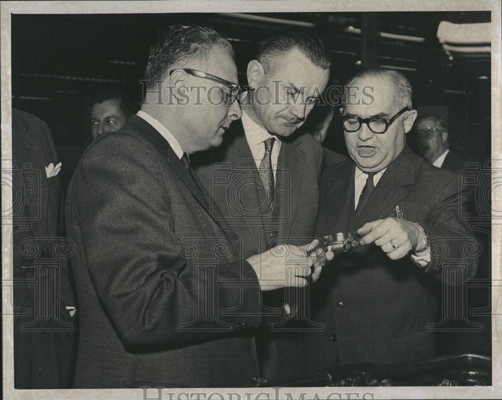 1960 Press Photo Victor Plant Mar Prime Minister Bogdan - RRV03287 - Historic Images