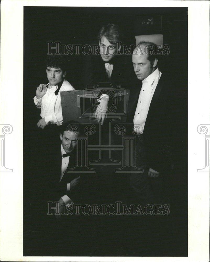 1990 Press Photo Frankk Dominell Glenn Bugala London - RRV68755 - Historic Images