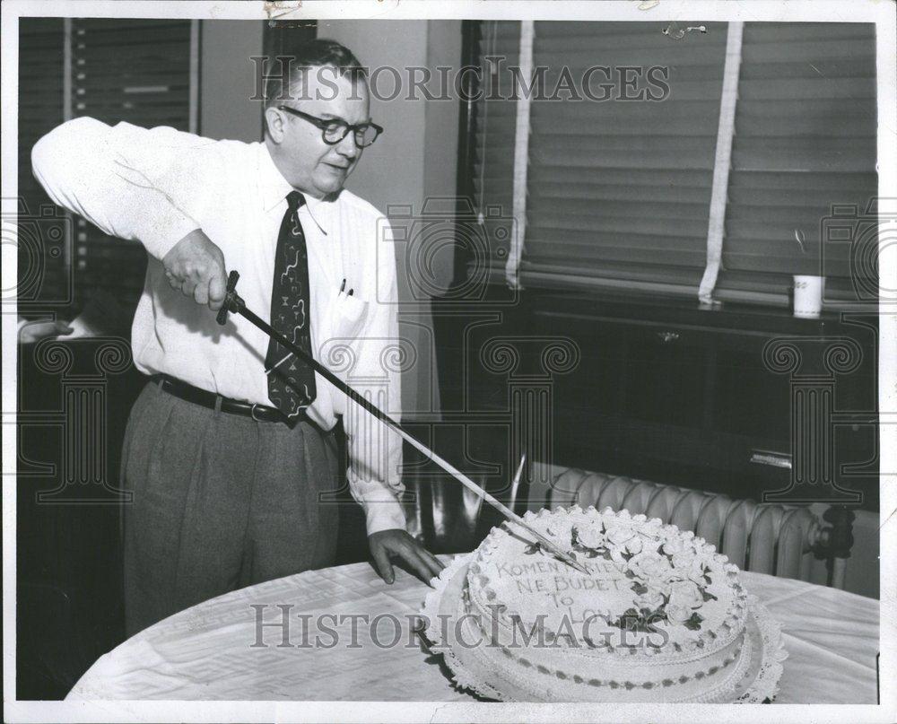 1955 Press Photo Louis Seaton Birthday Cake G.M. - RRV53673 - Historic Images