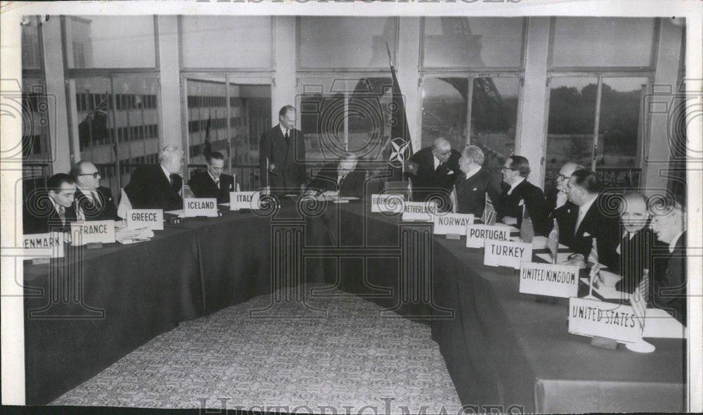 1954 Press Photo NATO Conference Headquarters Paris FR - RRV65481 - Historic Images