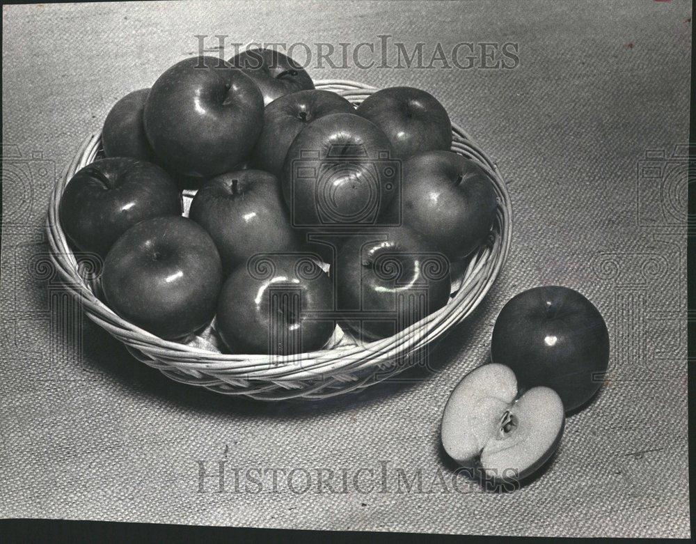 1977 Press Photo South African Granny Smith Apples - RRV41343 - Historic Images