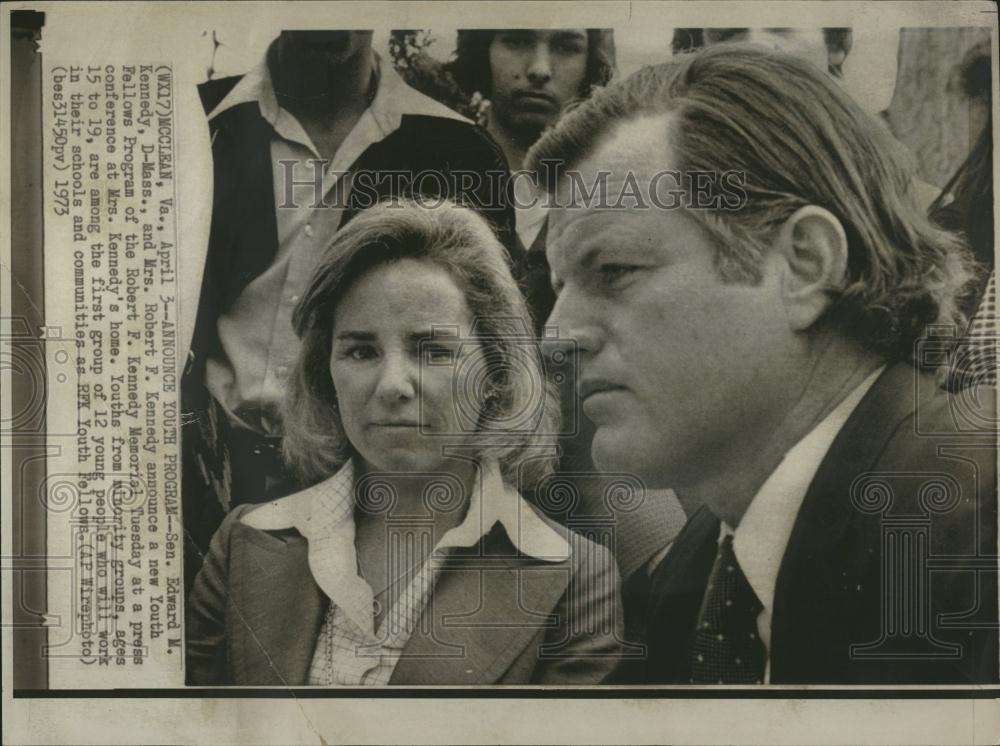 1973 Press Photo McCleanYouth Sen Edward Kennedy Robert - RRV17433 - Historic Images