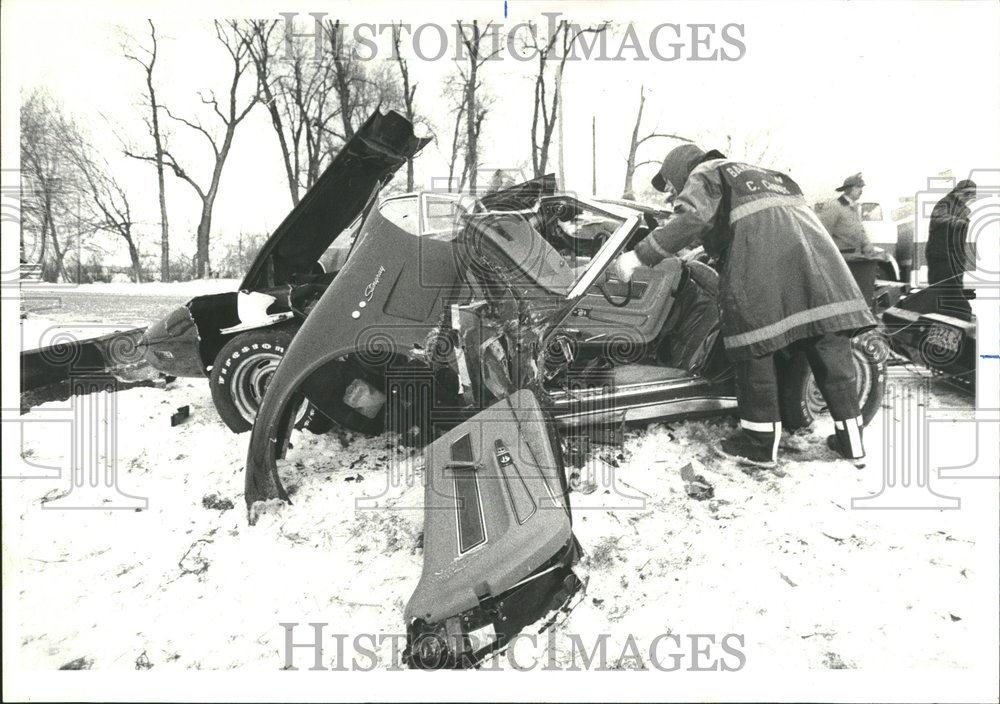 1981 Press Photo Barrington Fatal Automobile Crash - RRV57361 - Historic Images