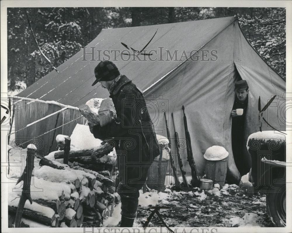 1957 Press Photo Hunting Deer Mich Camps - RRV02895 - Historic Images