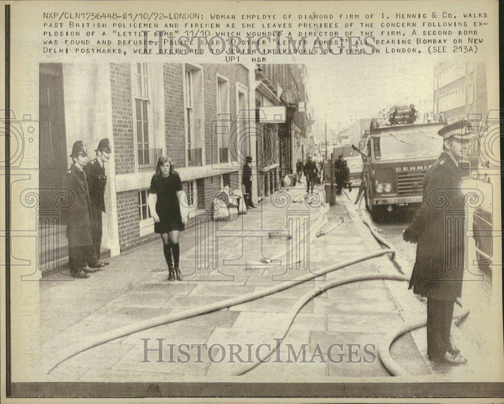1972 Press Photo Women Employee Henning Diamond Frim - RRV40473 - Historic Images