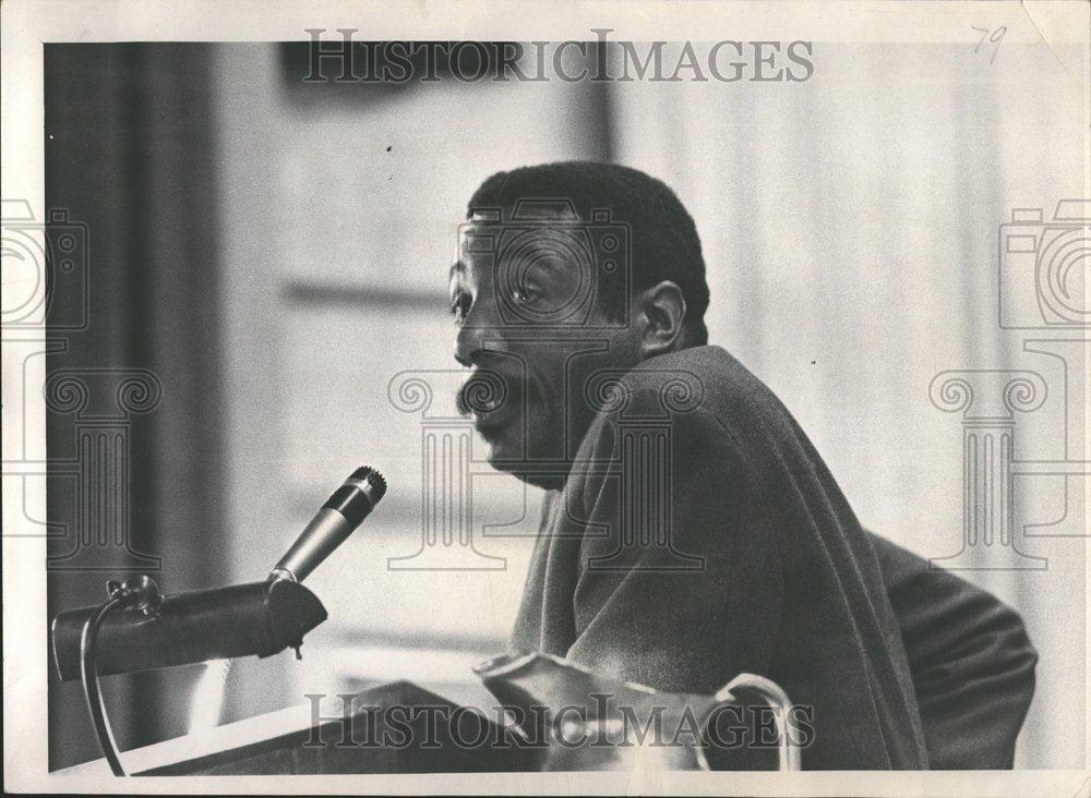 1967 Press Photo Dick Gregory Buell college students - RRV48337 - Historic Images