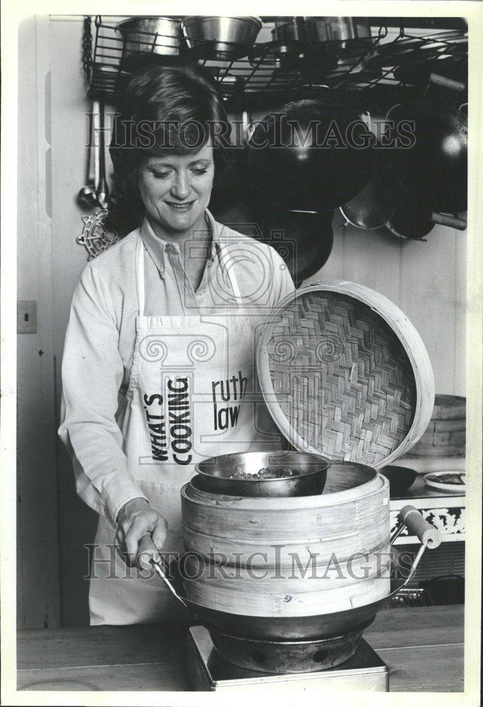 1981 Press Photo Rice Mixture combined Sporeribs Dish - RRV60173 - Historic Images