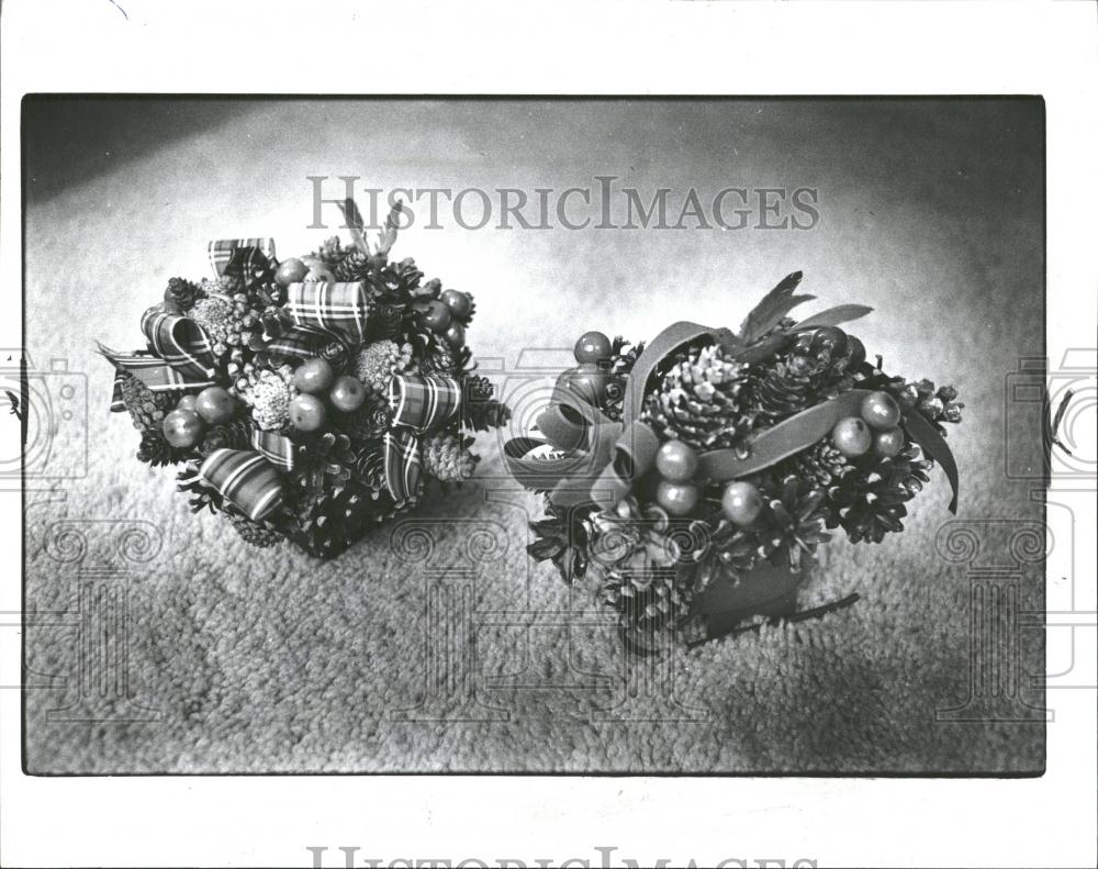 1979 Press Photo Sled Basket Christmas Decorations - RRV37123 - Historic Images
