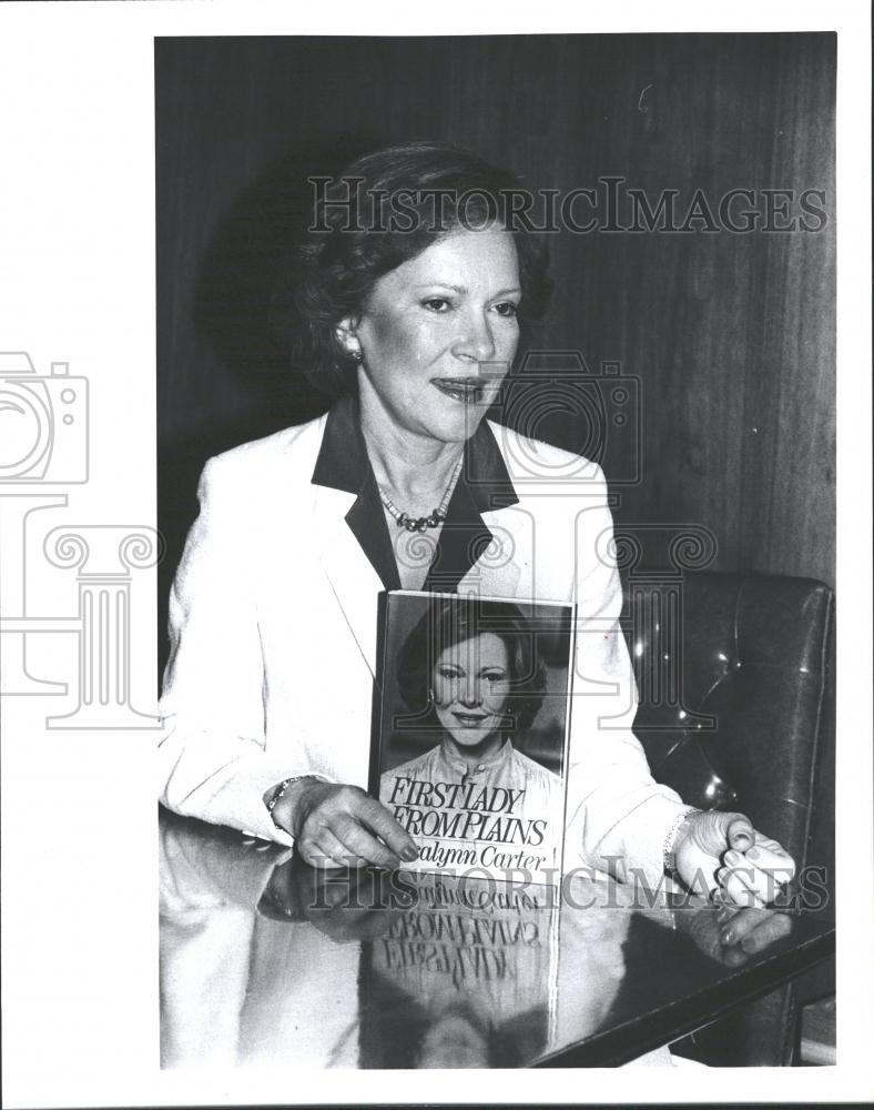 1984 Press Photo First Lady Rosalynn Carter New Book - RRV36021 - Historic Images