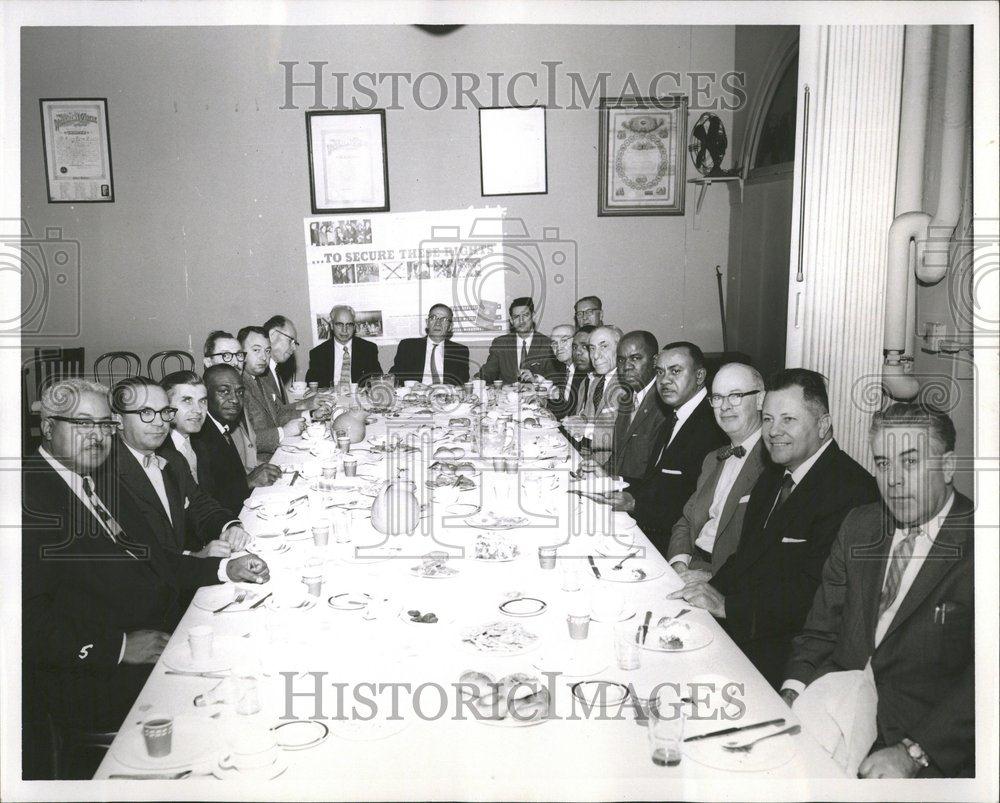 1957 Press Photo Chicago Theodore Robinson Morrie Labor - RRV42293 - Historic Images