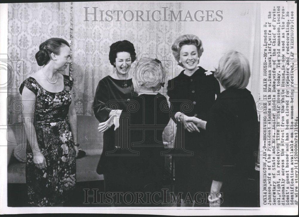 1964 Press Photo Mrs Lyndon B Johnson First Lady of US - RRV49197 - Historic Images