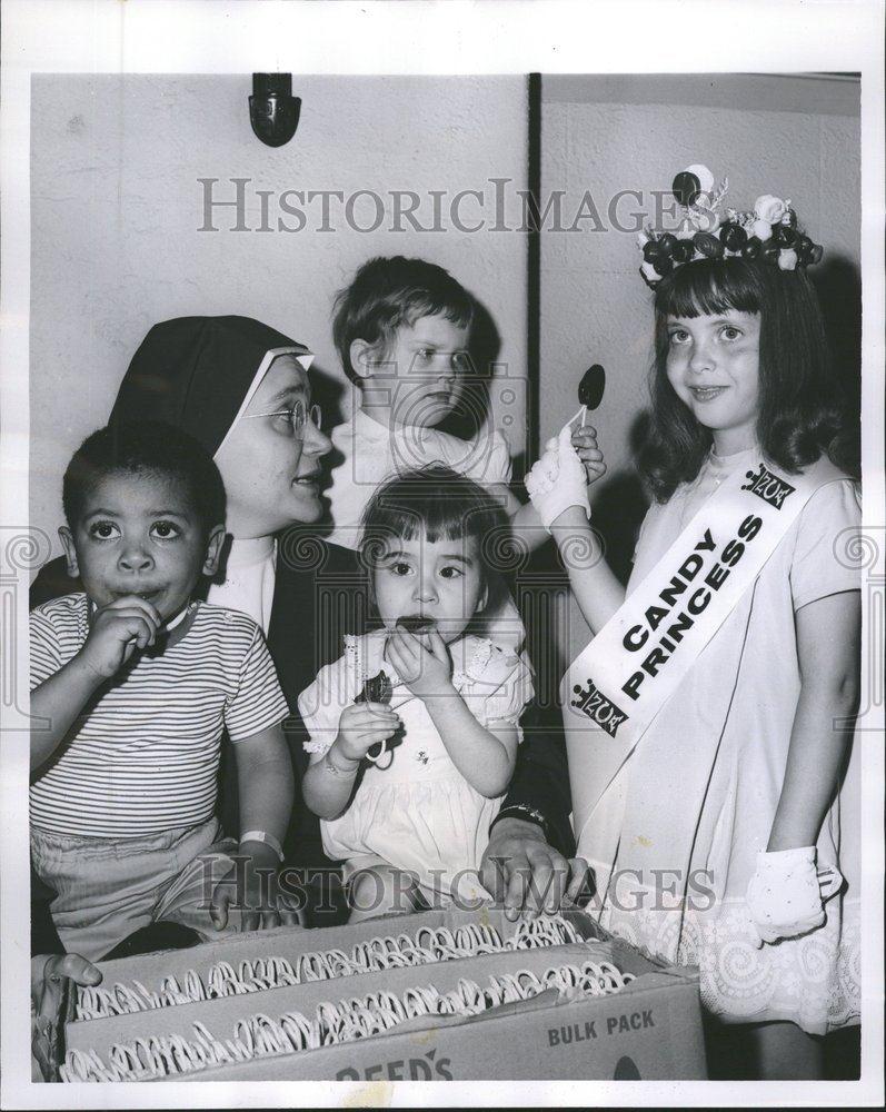 1965 Press Photo National Confectioners Assn Reynolds - RRV61151 - Historic Images