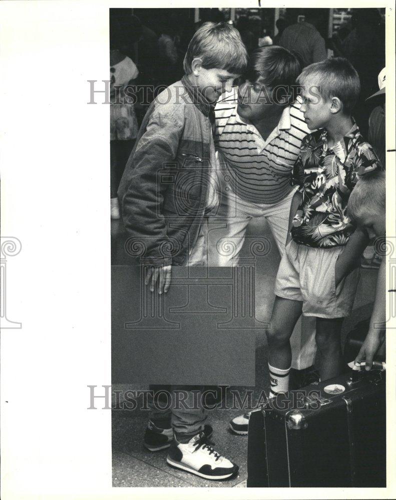 1965 Press Photo Terry Barbara Gable Keith Mike Dennis - RRV60651 - Historic Images