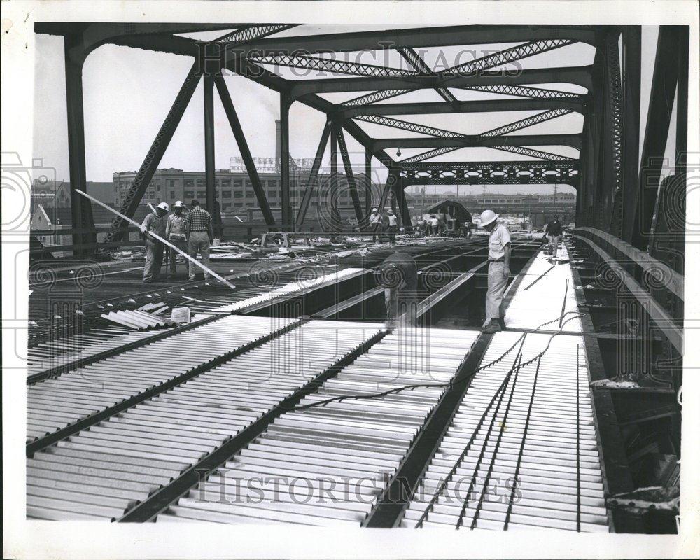 1960 Press Photo Ogden Ave West Side Chicago Illinois - RRV43669 - Historic Images