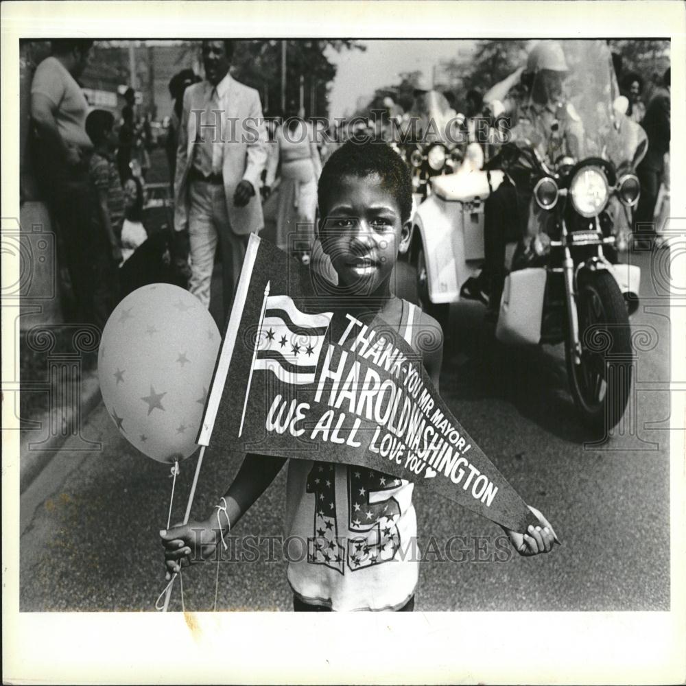 1983 Press Photo Victory Parade for Mayor Washington - RRV28423 - Historic Images