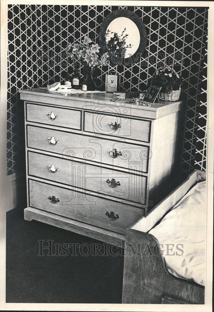 1990 Press Photo Kitchen nursery workshop furnish home - RRV60459 - Historic Images