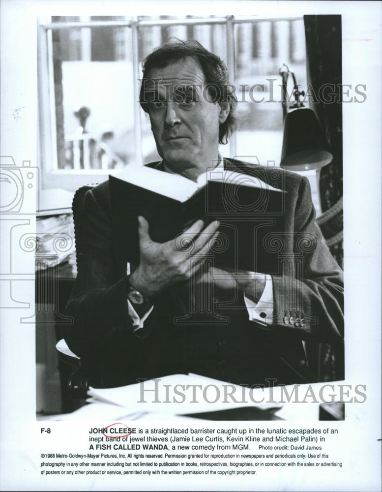 1990 Press Photo John Cleese actor comedian actor Wanda - RRV16131 - Historic Images