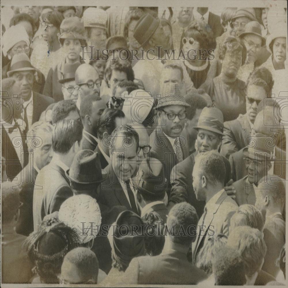 1968 Press Photo GOP Pres Candidate Nixon Atlanta Crowd - RRV26989 - Historic Images