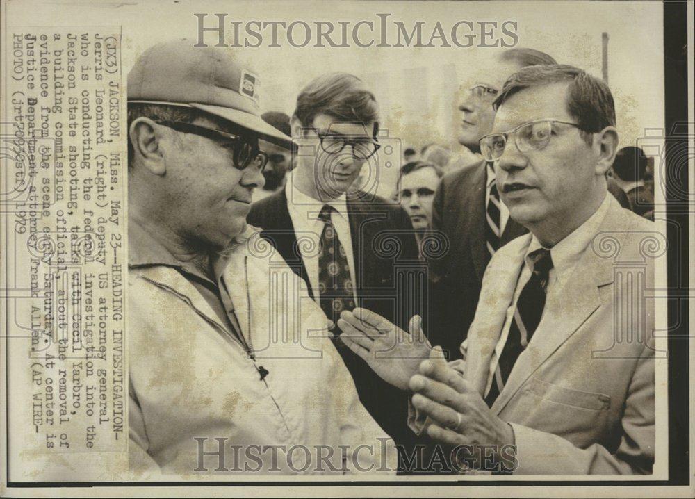 1970 Press Photo US Deputy AG Jerris Leonard Jackson St - RRV49675 - Historic Images