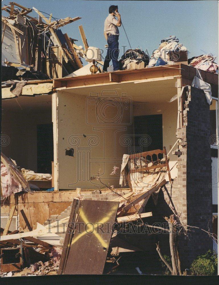 1990 Press Photo Tornado Damage - RRV69785 - Historic Images