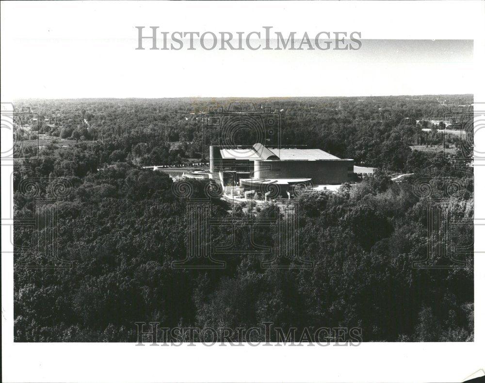 1986 Press Photo Tech Center Auburn Hills. - RRV71765 - Historic Images