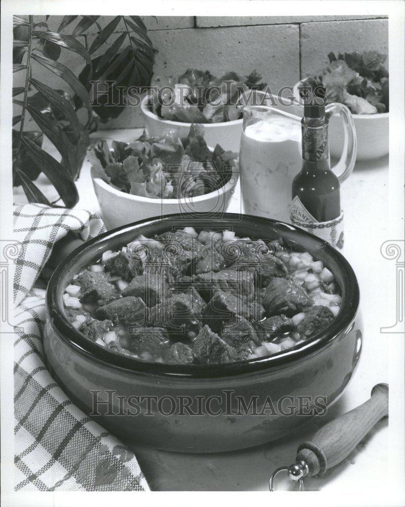 Press Photo Tabasco Sauce/Stew/Meat/Food - RRV64563 - Historic Images