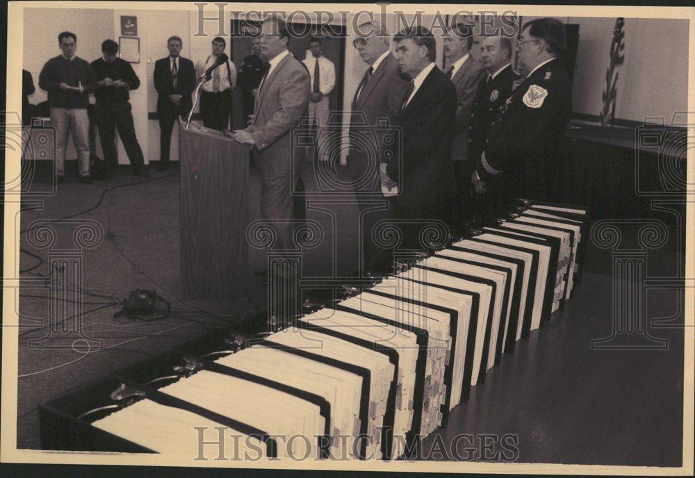 1994 Press Photo Police Anniversary Palatine Murders - RRV43799 - Historic Images