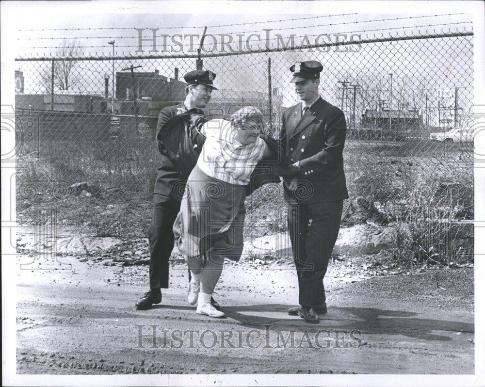 1967 Press Photo Woman Being Arrested Police Laughing - RRV45793 - Historic Images