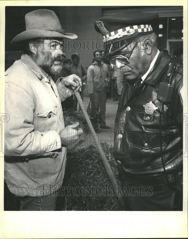 1984 Press Photo Manure Protest - RRV70047 - Historic Images