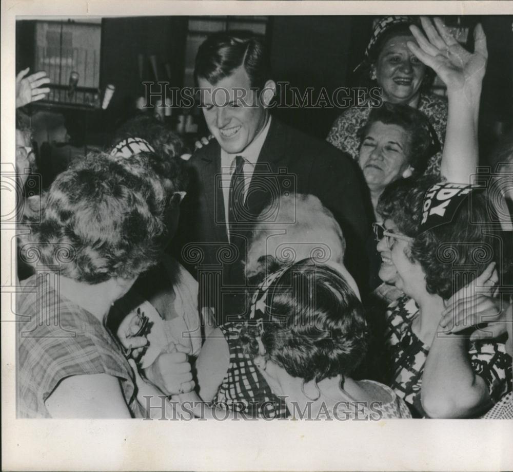 Press Photo Edward Kennedy Monday President Worker Year - RRV17429 - Historic Images