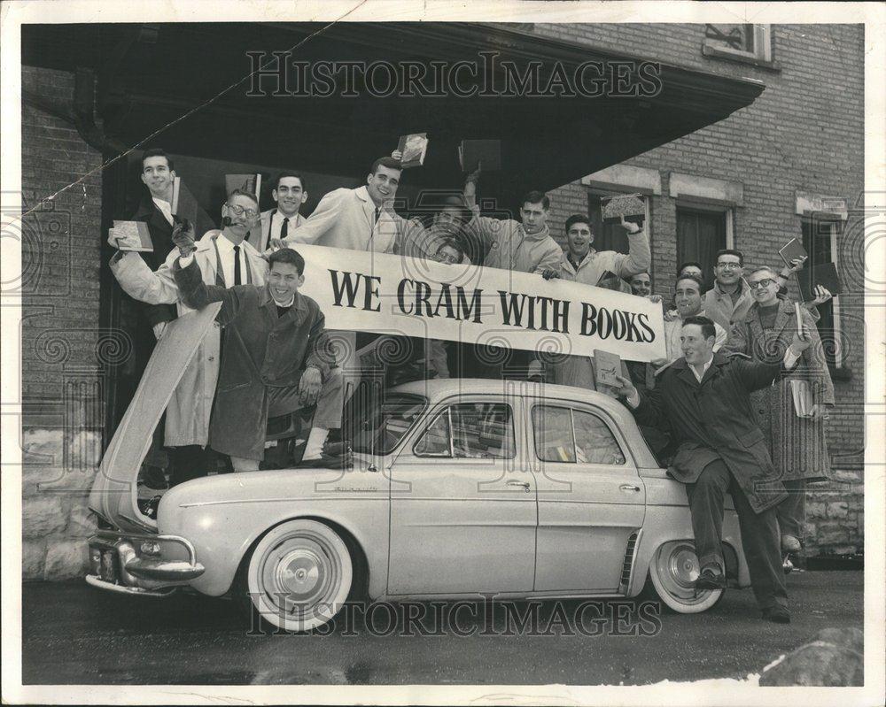 1959 Press Photo Tau Delta Phi college textbook student - RRV59977 - Historic Images