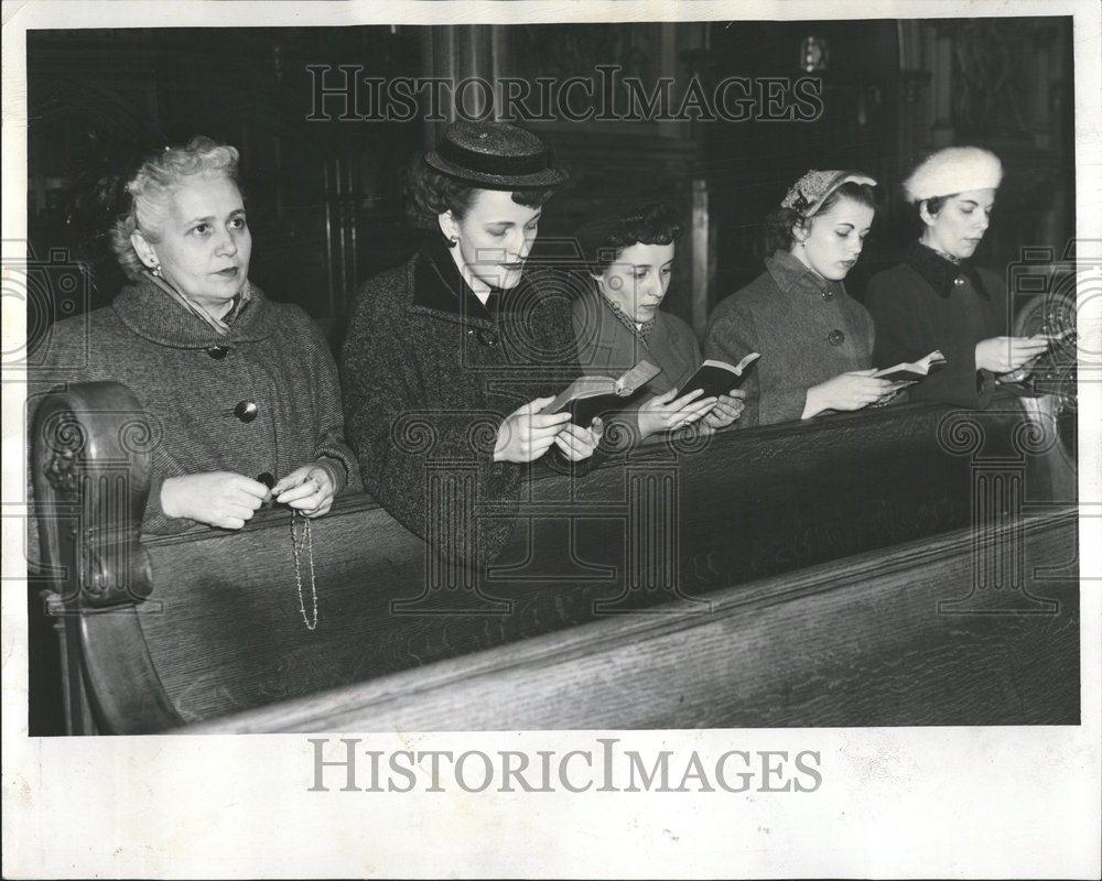 1953 Press Photo Julia Gorman Alyce Brill Philomena - RRV41191 - Historic Images