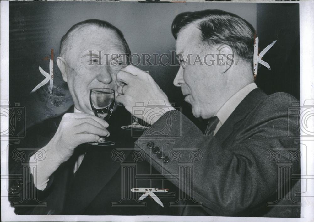 1960 Press Photo Konrad Adenauer Walter Reuther - RRV02785 - Historic Images